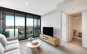 108 Flinders - Stunning Views & Prime Location
